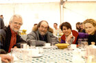 V.l.n.r.: Jan Harlan, Stanley Kubrick, Tom Cruise, Nicole Kidman